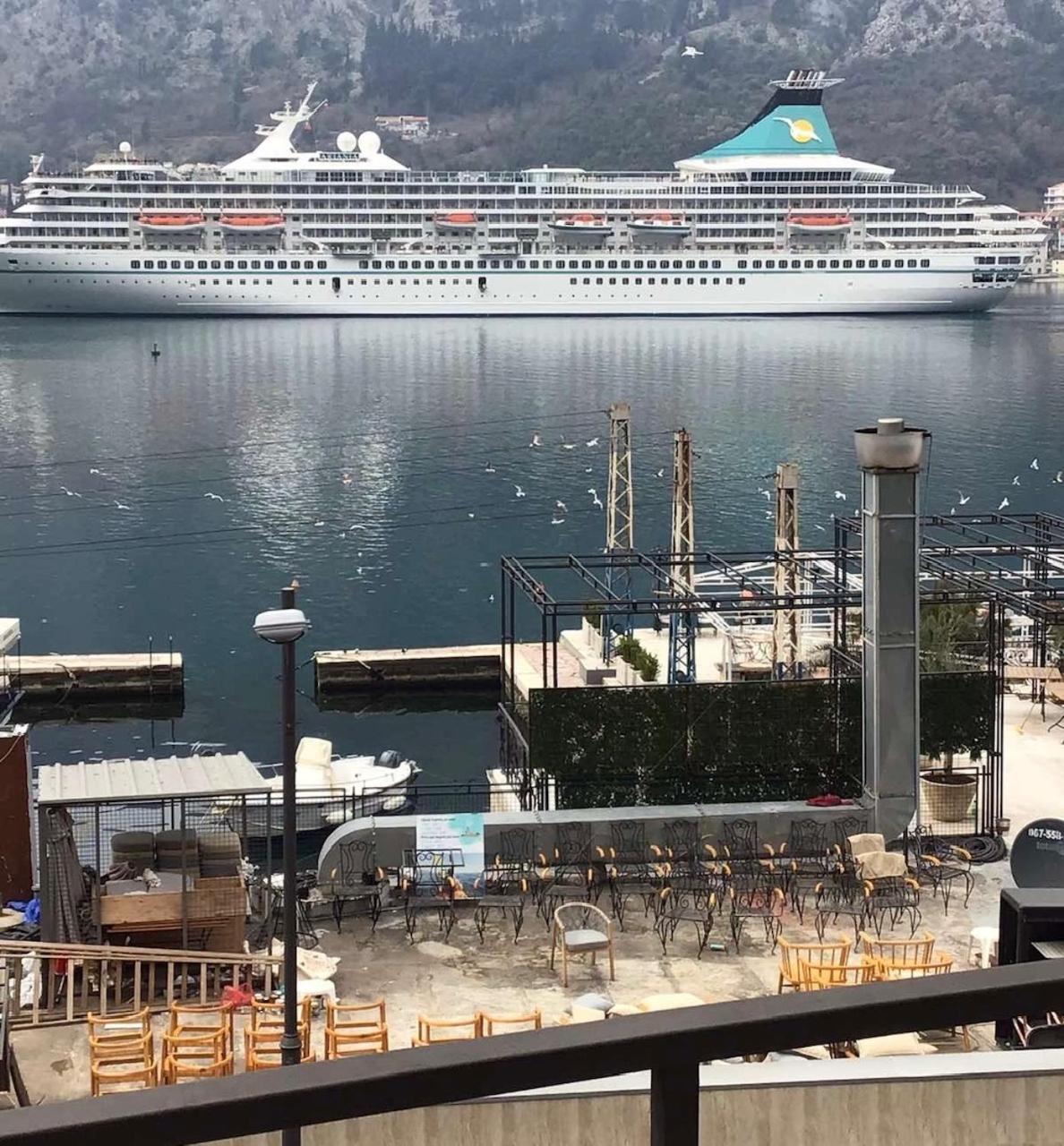 Bmb Apartments Kotor Buitenkant foto