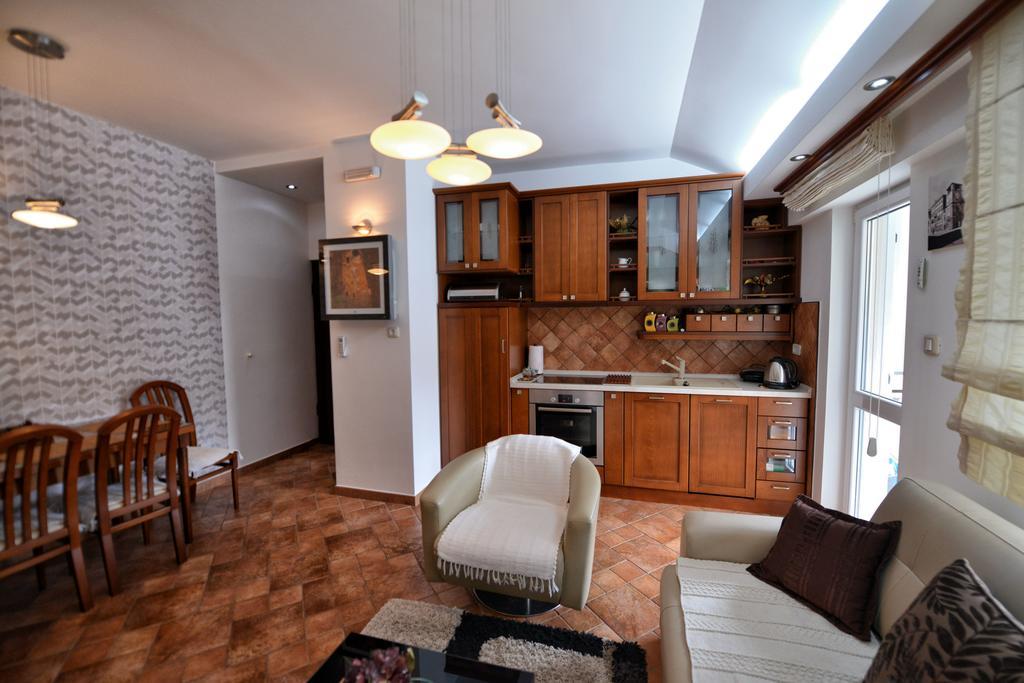 Bmb Apartments Kotor Buitenkant foto