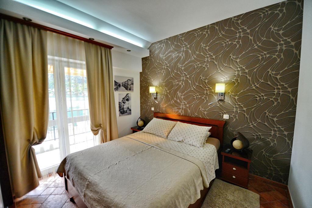 Bmb Apartments Kotor Buitenkant foto