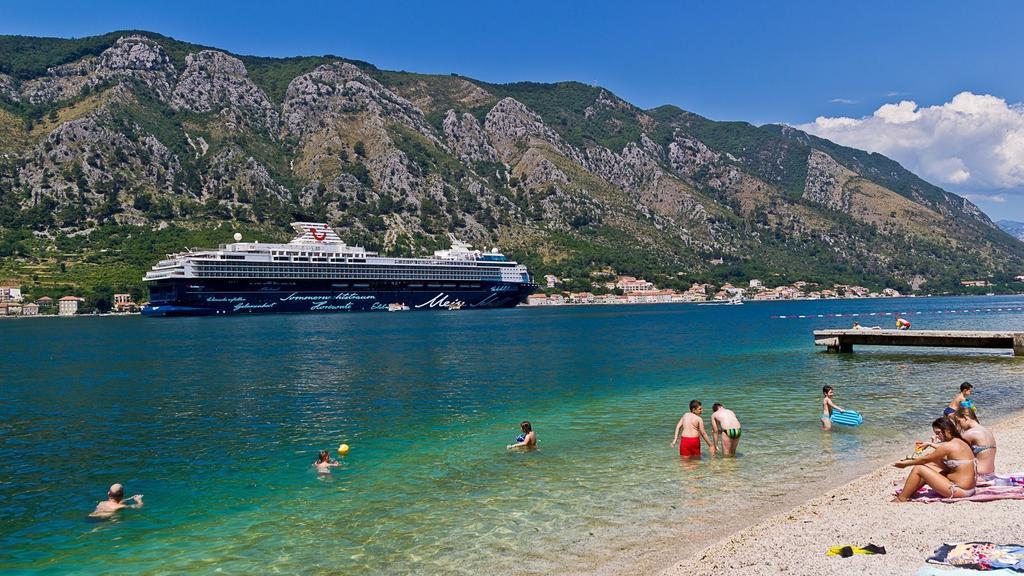 Bmb Apartments Kotor Buitenkant foto