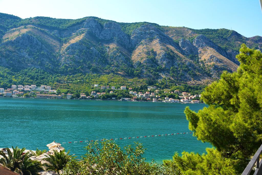 Bmb Apartments Kotor Buitenkant foto