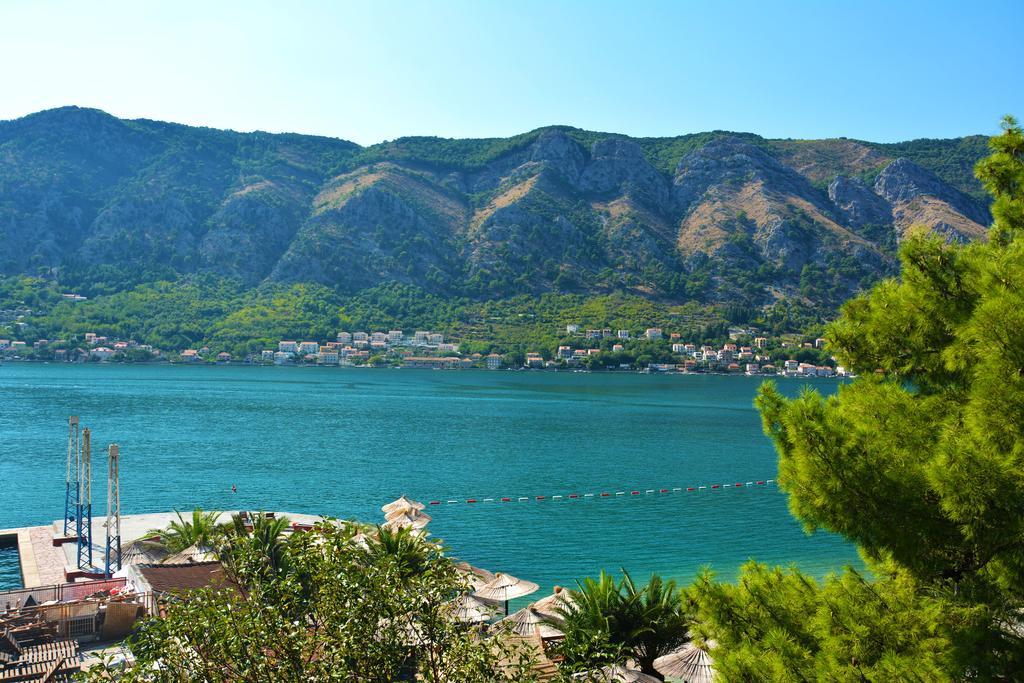 Bmb Apartments Kotor Buitenkant foto